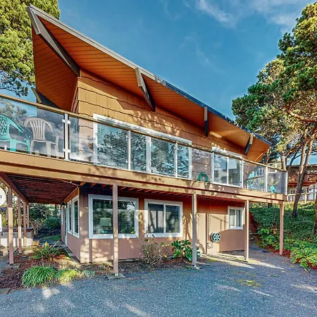 Arrow Point Villa Newport Exterior photo